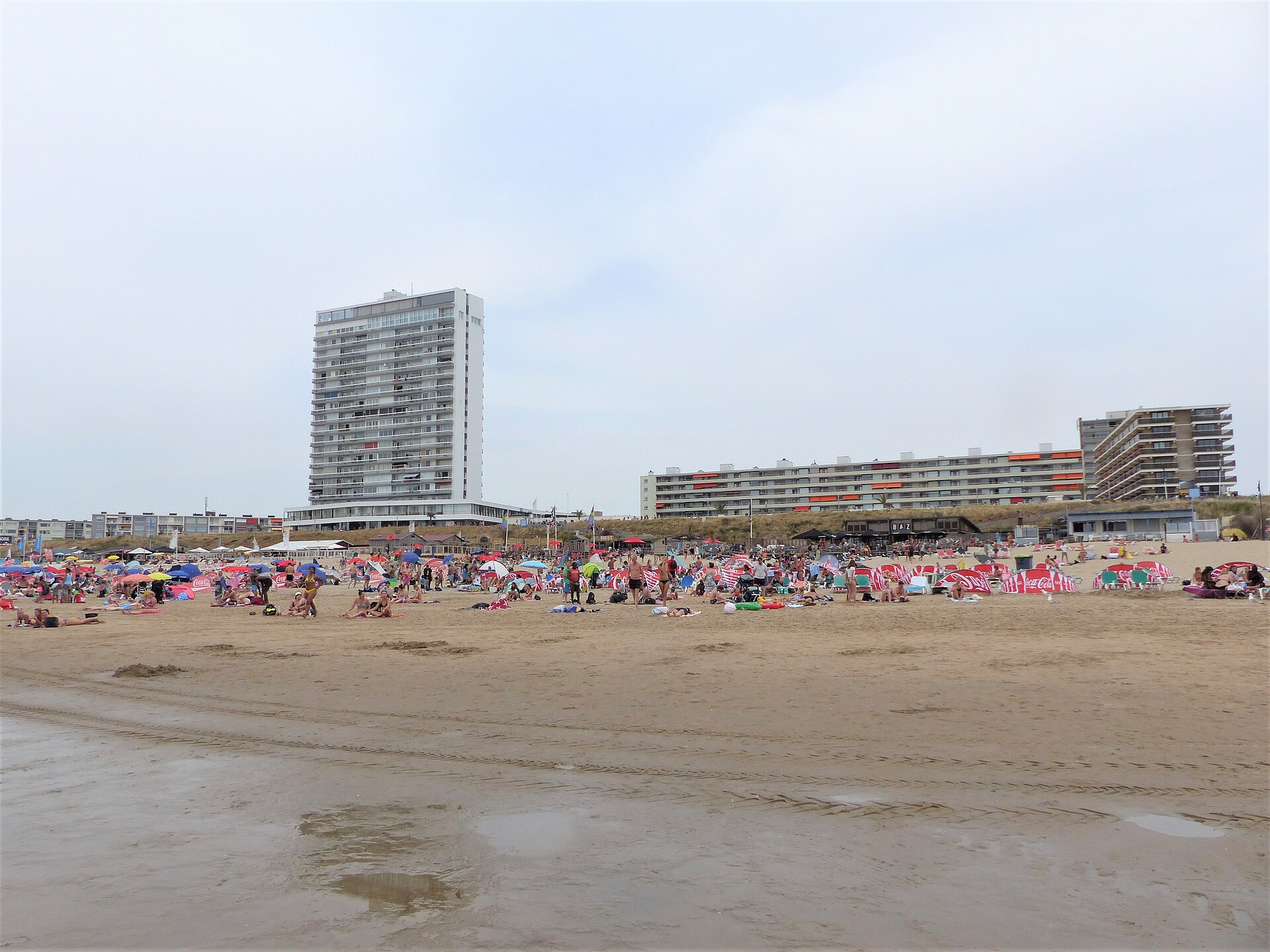 Zandvoort: Пляж Зандворта в августе