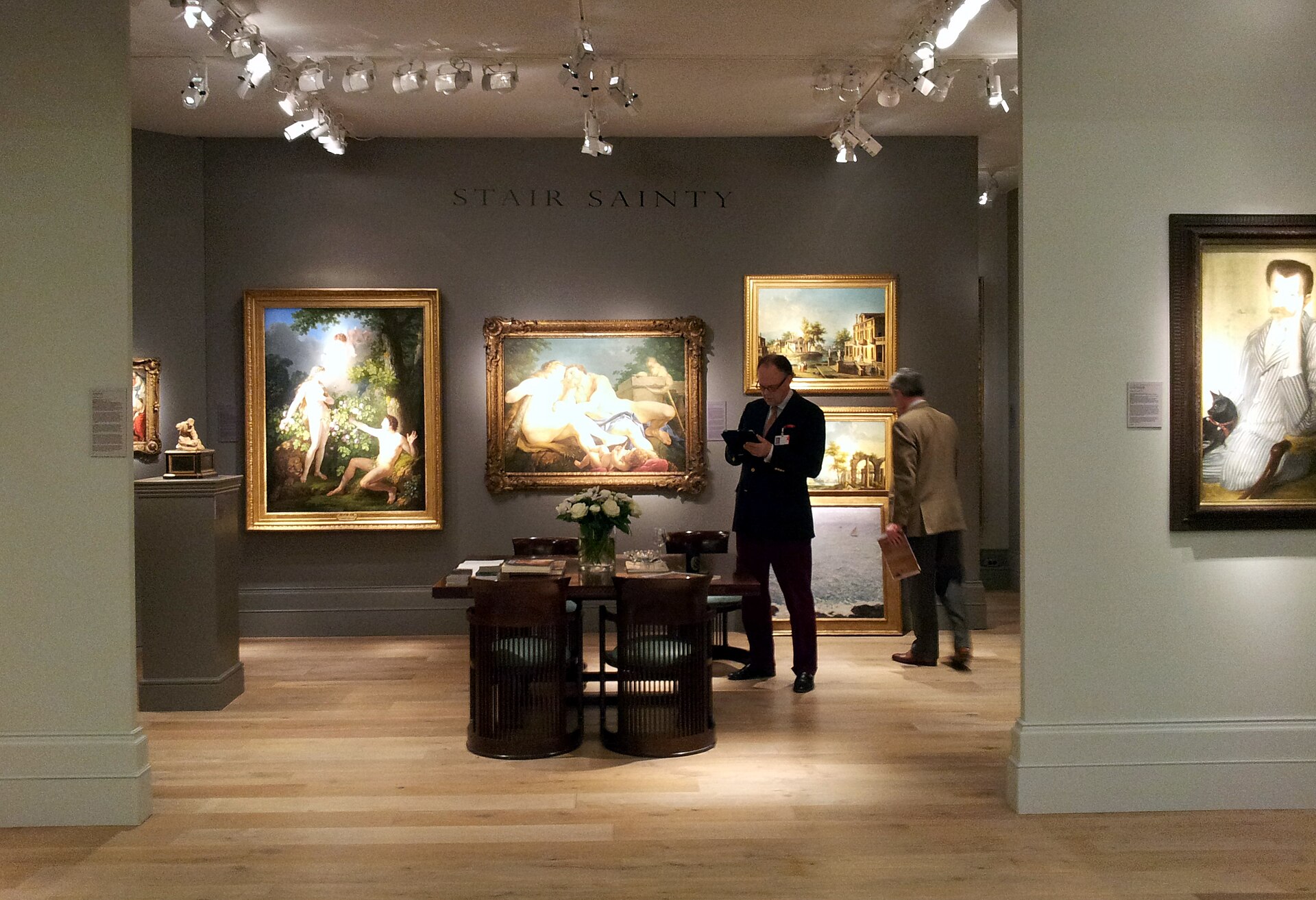 Стенд дилера старых мастеров на TEFAF, март 2014 года